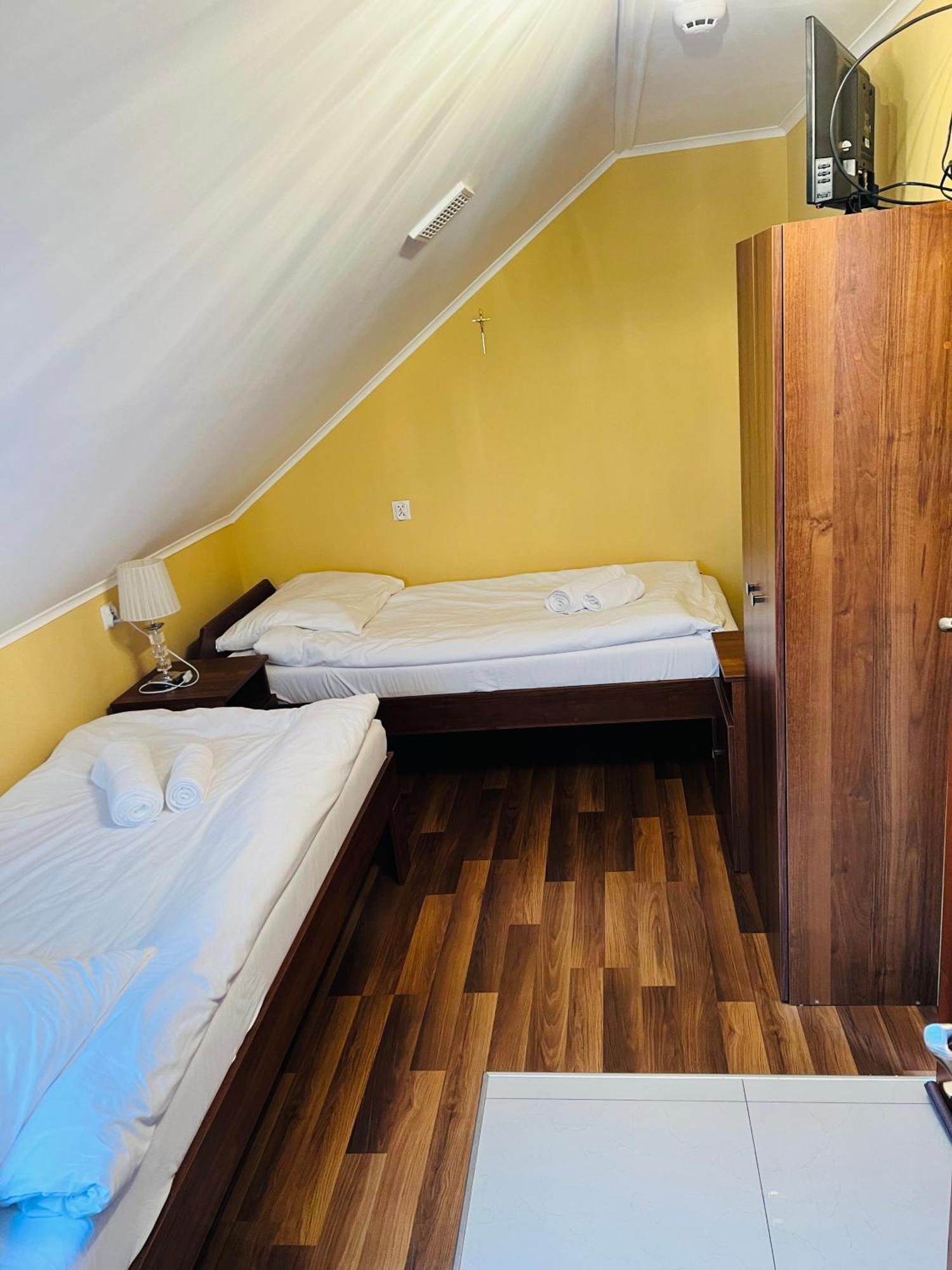 Pensjonat Pod Kogutami Bieliny  Buitenkant foto