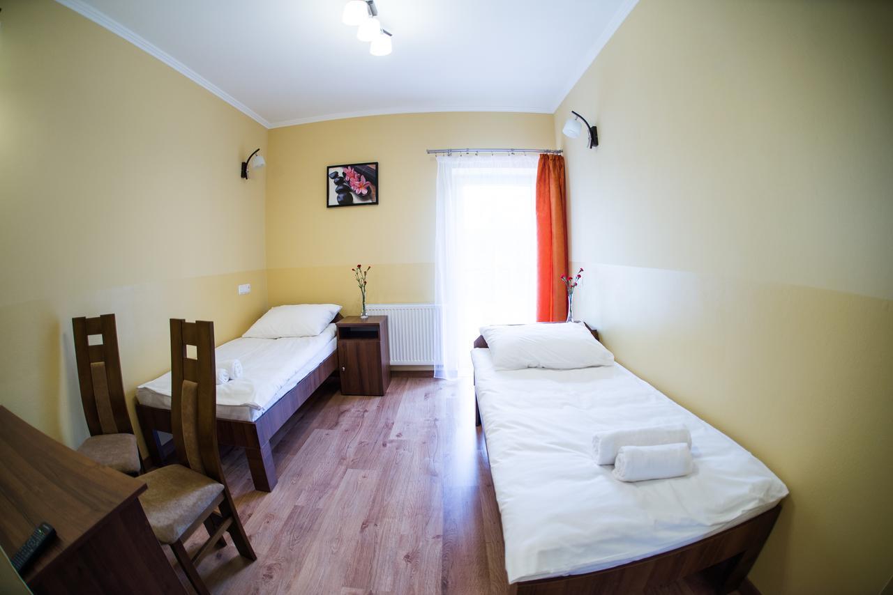 Pensjonat Pod Kogutami Bieliny  Buitenkant foto